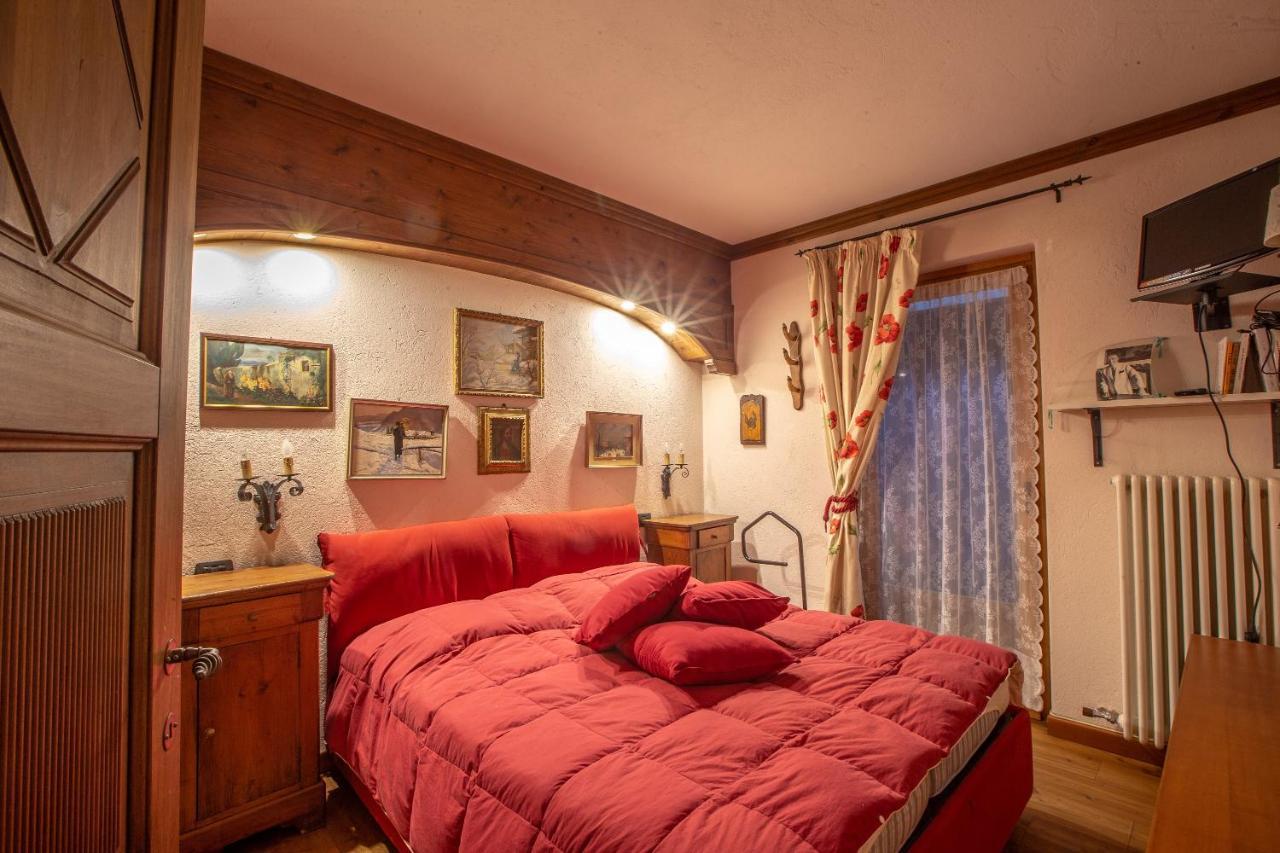 Joivy Big Flat For 6 With Backyard And Parking In Courmayeur Apartman Kültér fotó