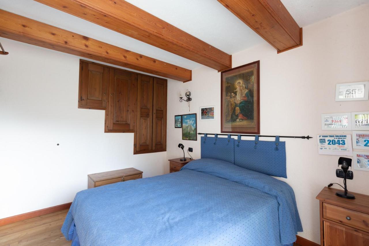 Joivy Big Flat For 6 With Backyard And Parking In Courmayeur Apartman Kültér fotó